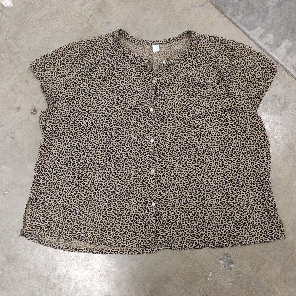 Old Navy Boxy Leopard Print Button Up Top